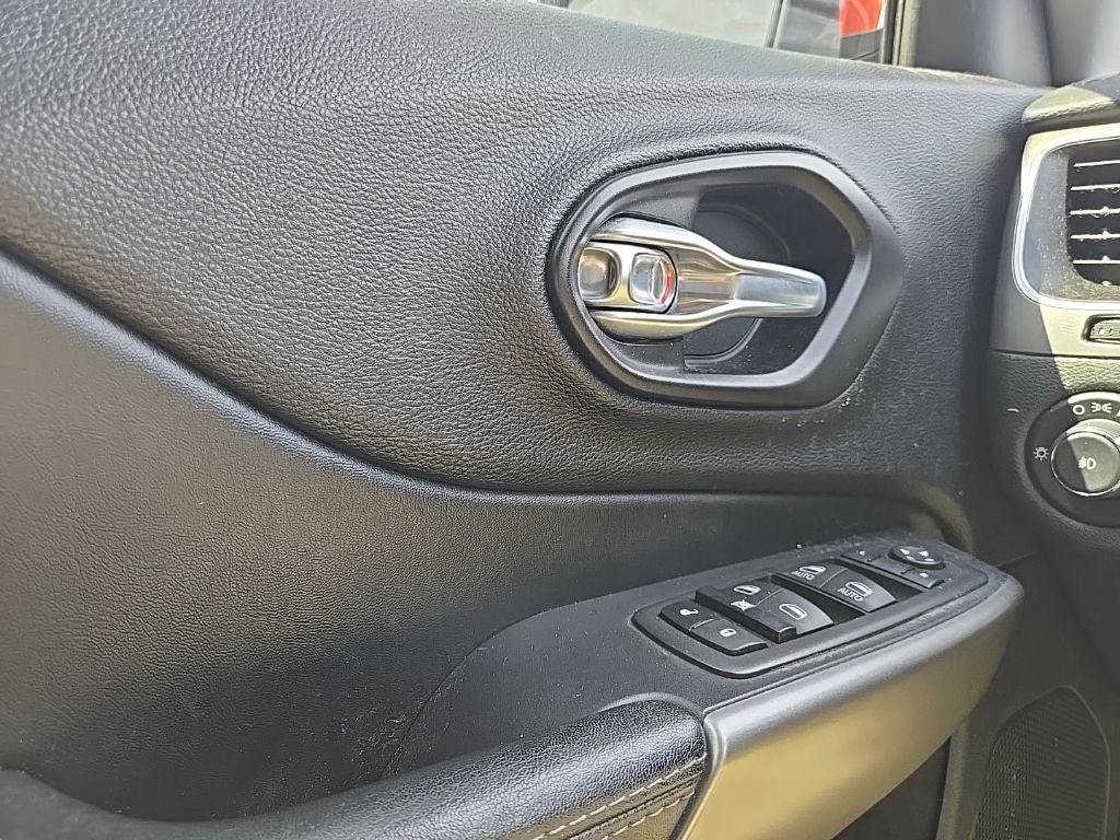 2021 Jeep Cherokee Latitude Lux 4WD