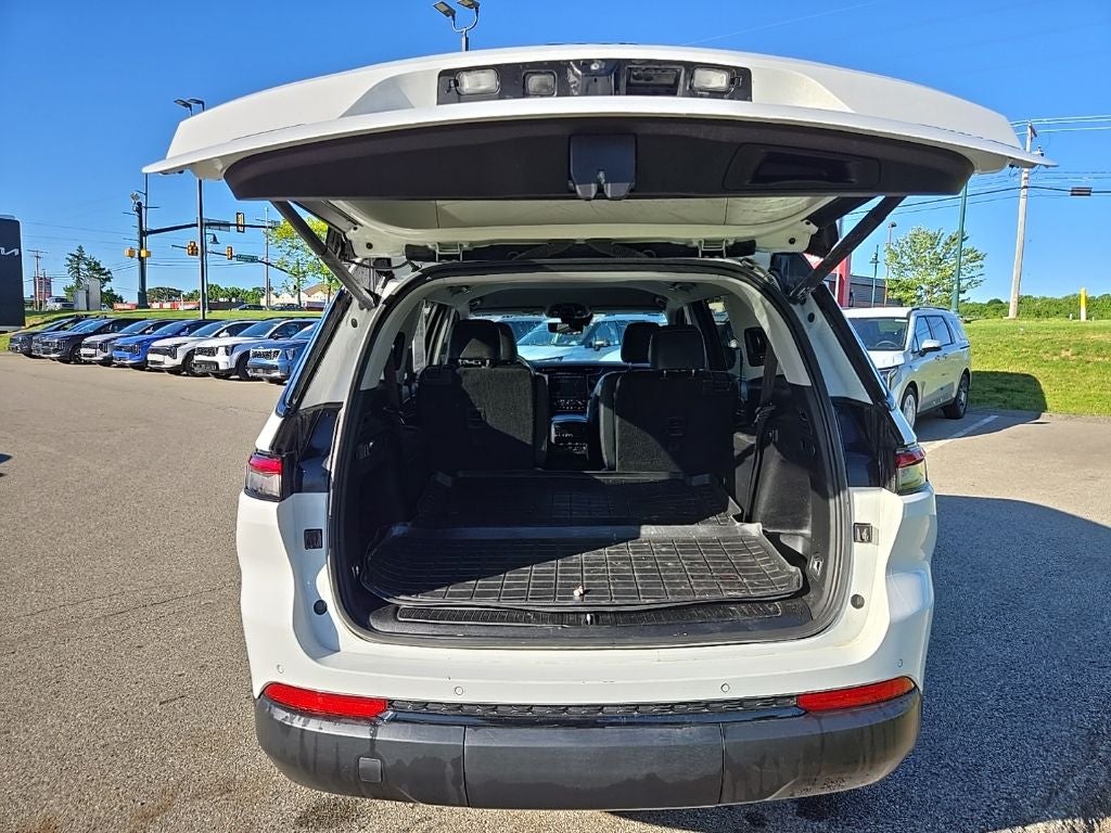 2023 Jeep Grand Cherokee L Limited 4WD