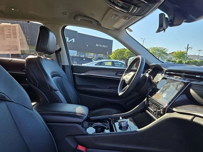 2023 Jeep Grand Cherokee L Limited 4WD