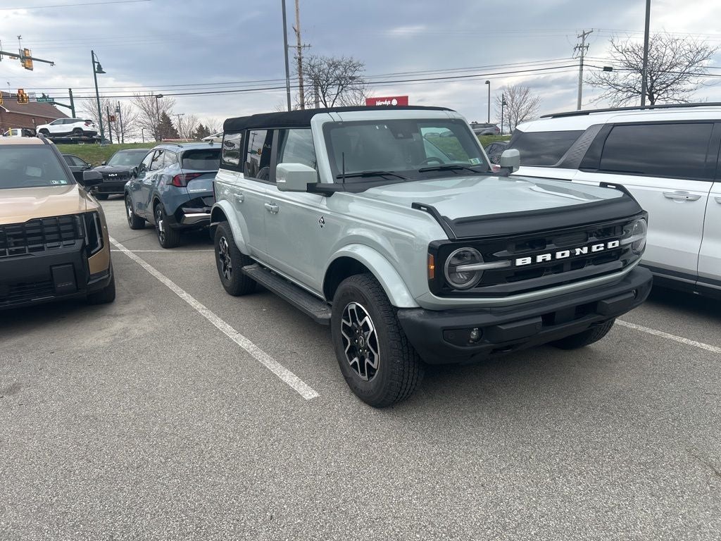 2023 Ford Bronco Outer Banks 4WD