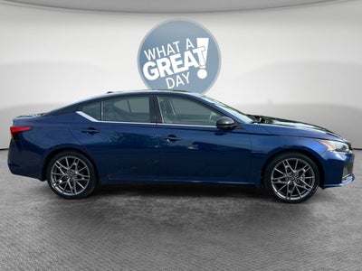 2023 Nissan Altima 2.0 SR
