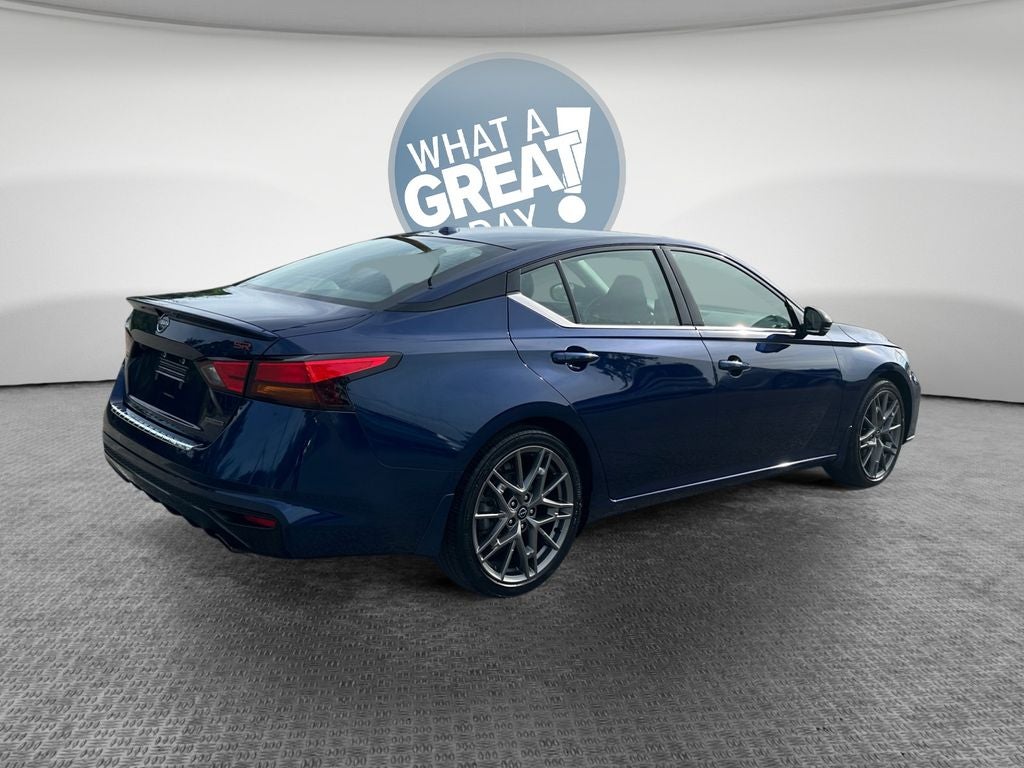 2023 Nissan Altima 2.0 SR