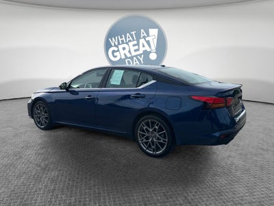 2023 Nissan Altima 2.0 SR