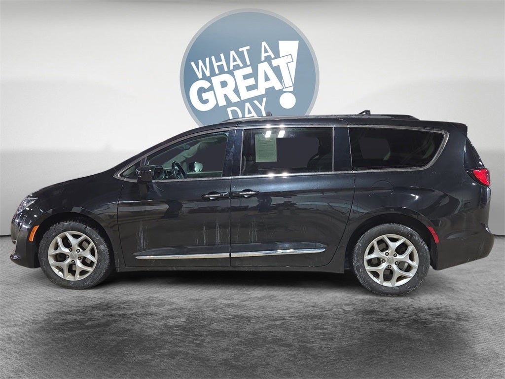 2017 Chrysler Pacifica Touring L