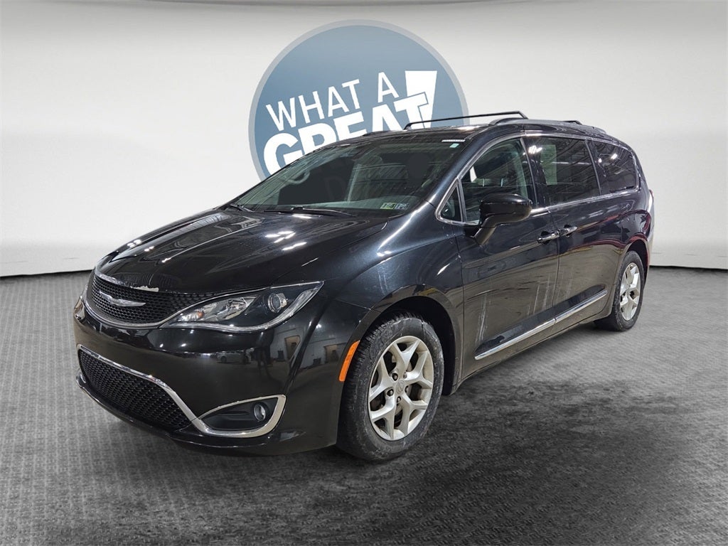 2017 Chrysler Pacifica Touring L