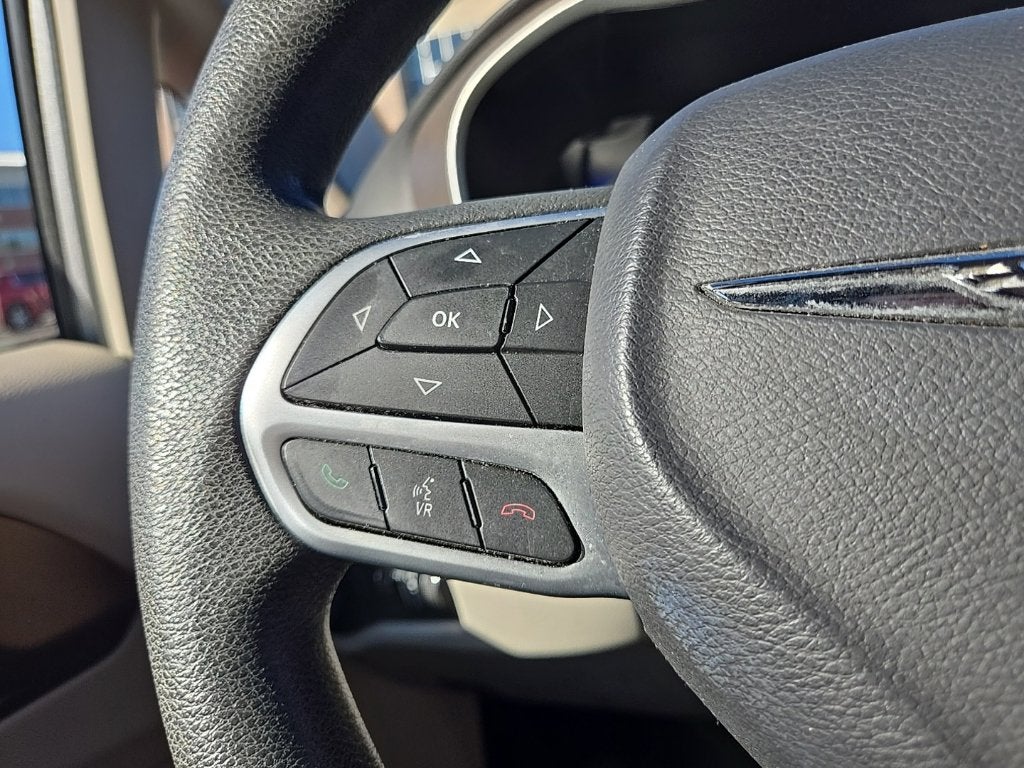 2017 Chrysler Pacifica LX