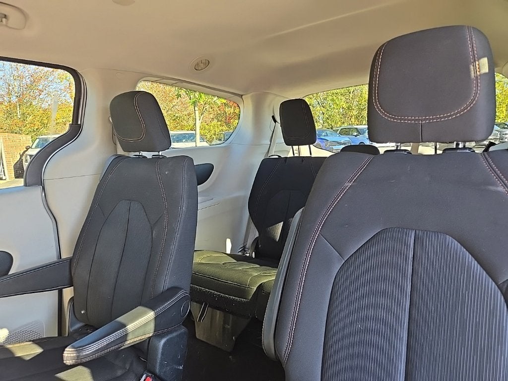 2017 Chrysler Pacifica LX