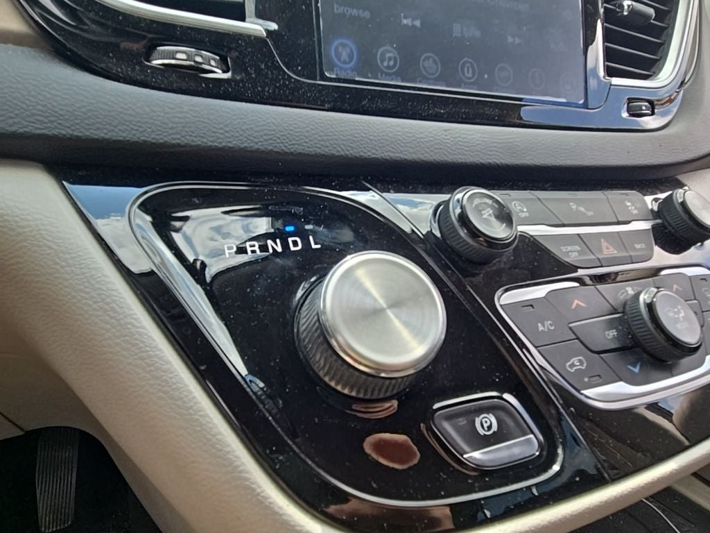 2017 Chrysler Pacifica Touring L Plus