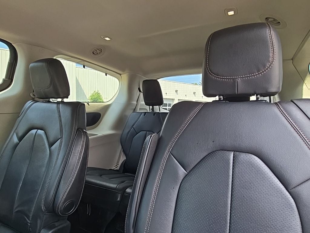 2017 Chrysler Pacifica Touring L Plus