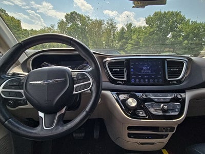 2017 Chrysler Pacifica Touring L Plus