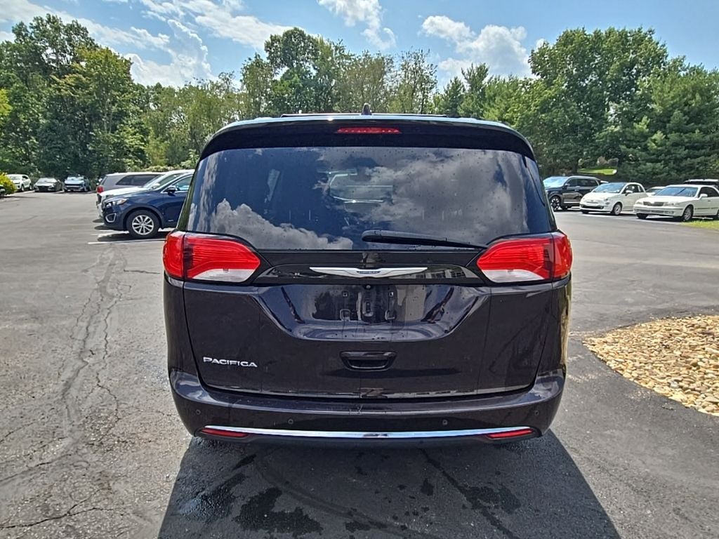 2017 Chrysler Pacifica Touring L Plus