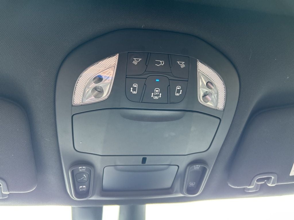 2020 Chrysler Pacifica Hybrid Limited