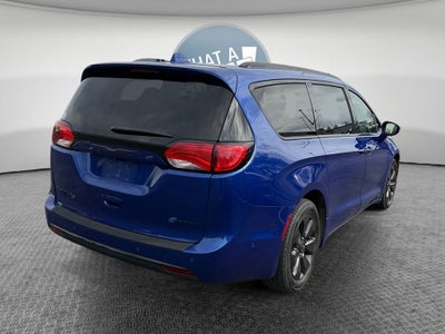 2020 Chrysler Pacifica Hybrid Limited