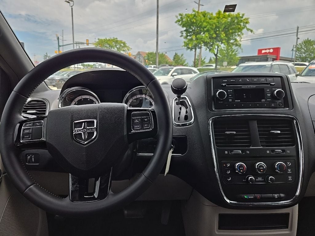 2016 Dodge Grand Caravan SE Plus