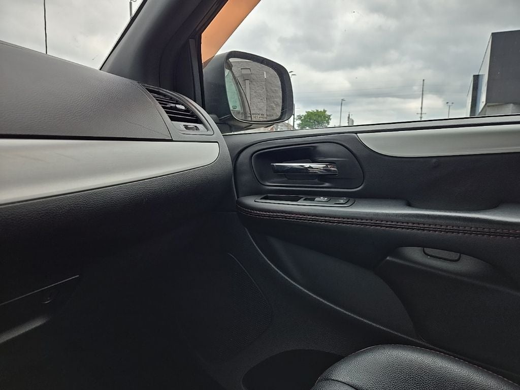 2015 Dodge Grand Caravan R/T