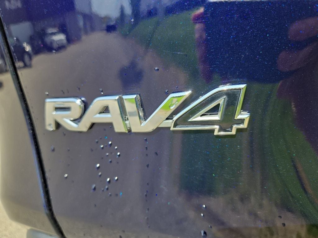 2024 Toyota RAV4 XLE AWD