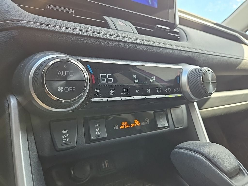 2024 Toyota RAV4 Hybrid XLE AWD