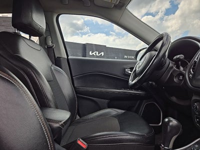 2019 Jeep Compass Latitude 4WD