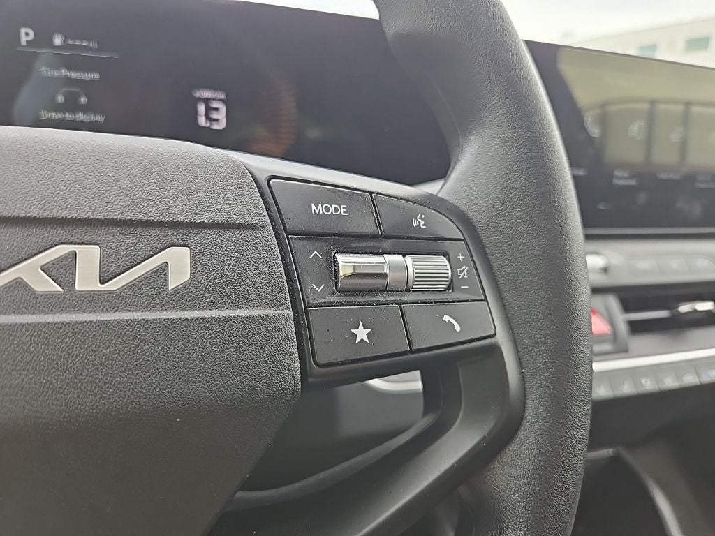 2025 Kia K4 LX