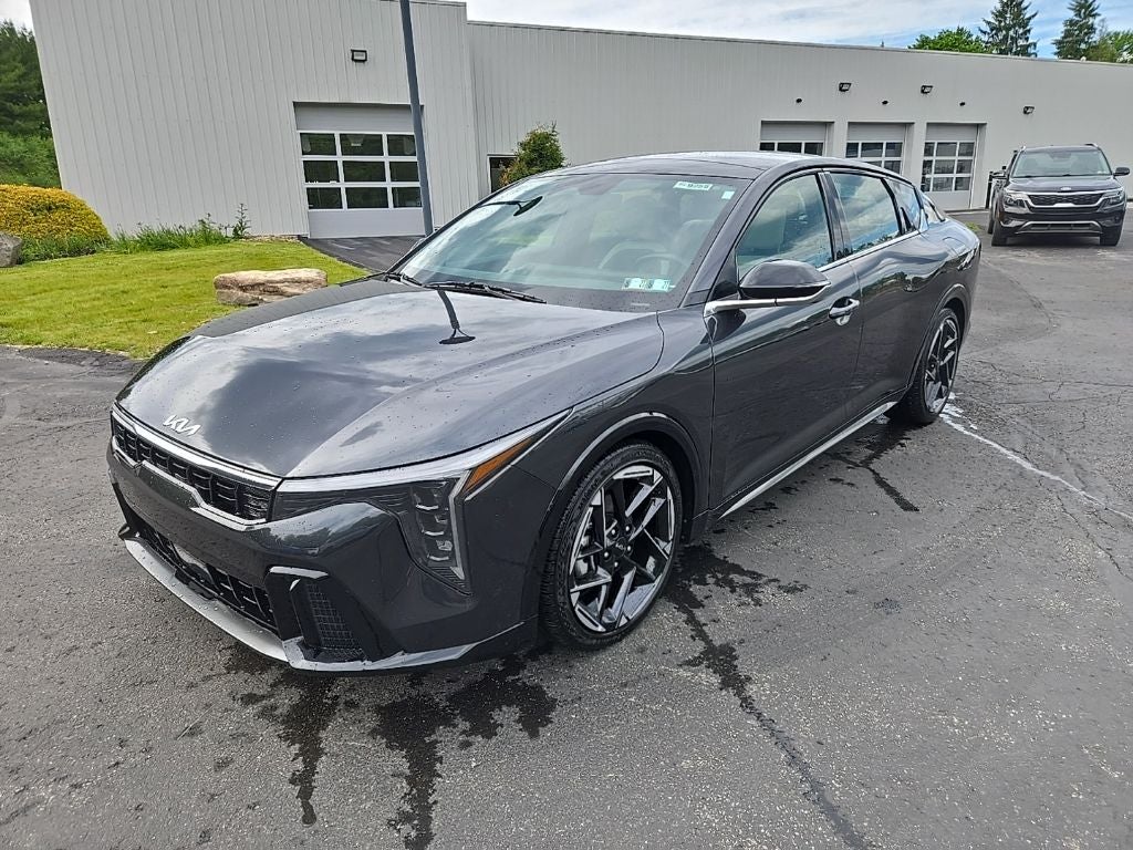 2025 Kia K4 GT-Line