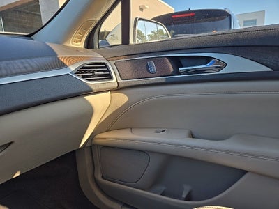 2017 Lincoln MKZ Select