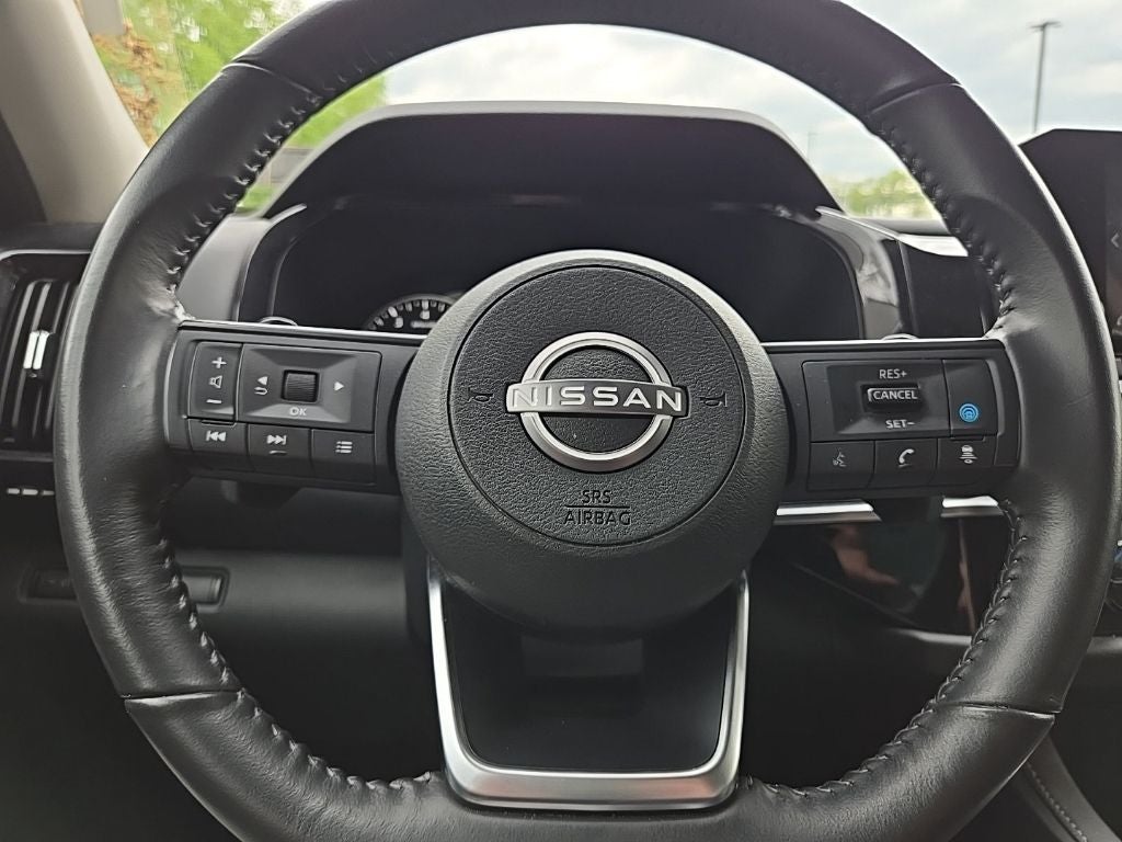 2024 Nissan Pathfinder SV 4WD