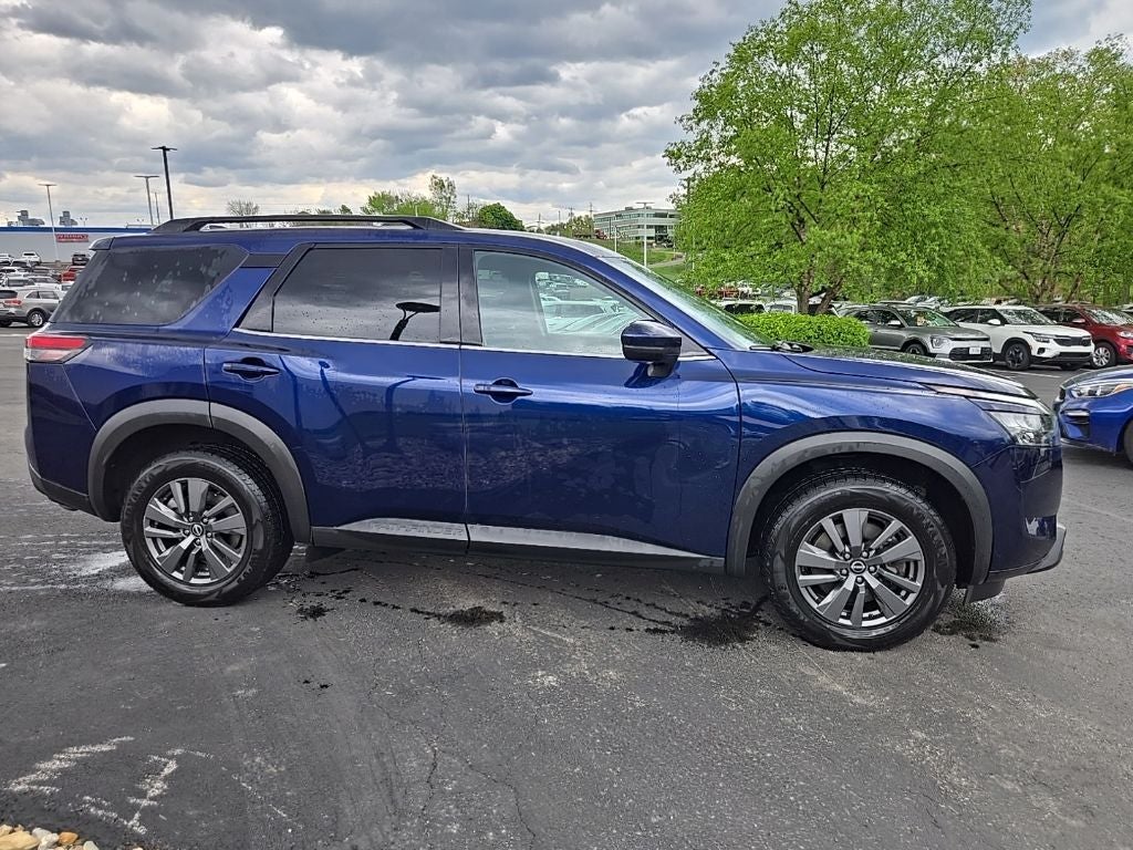 2024 Nissan Pathfinder SV 4WD