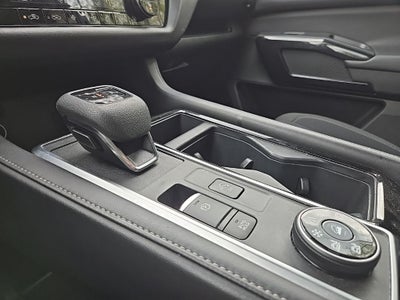 2024 Nissan Pathfinder SV 4WD