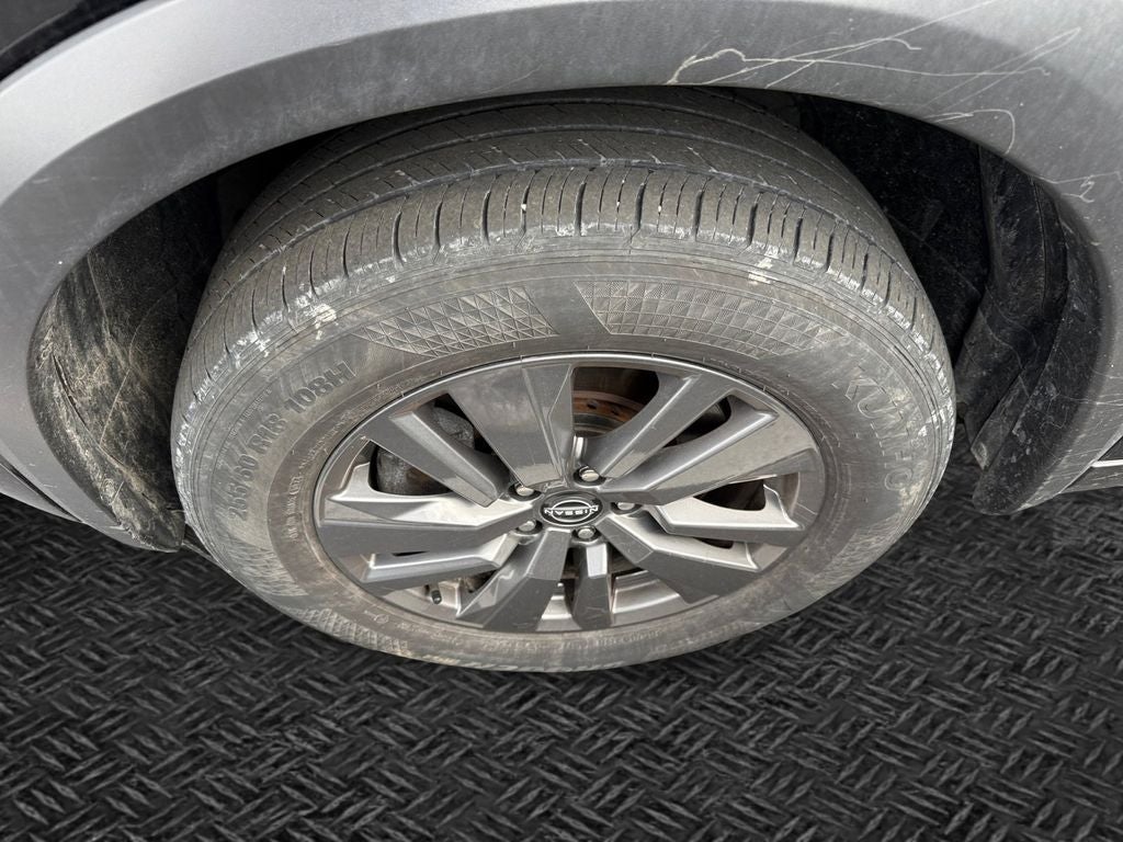 2024 Nissan Pathfinder SV 4WD