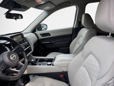 2024 Nissan Pathfinder SV 4WD
