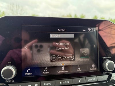 2024 Nissan Pathfinder SV 4WD