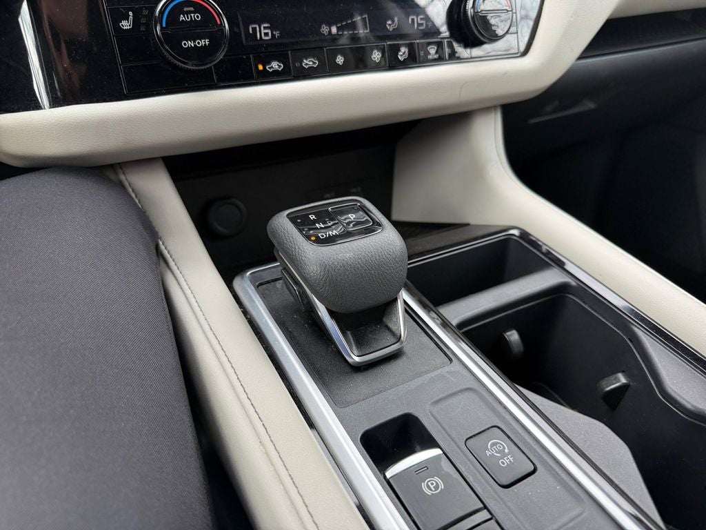 2024 Nissan Pathfinder SV 4WD