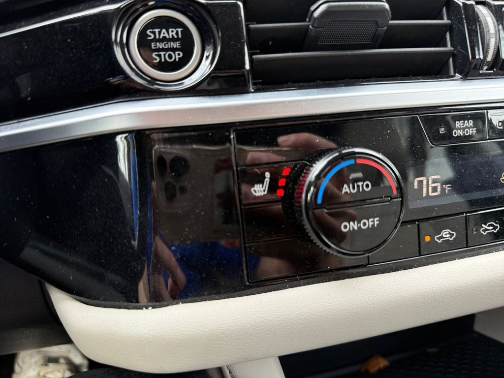 2024 Nissan Pathfinder SV 4WD