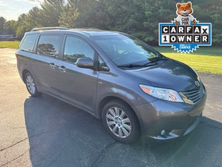 2017 Toyota Sienna XLE Premium 7 Passenger