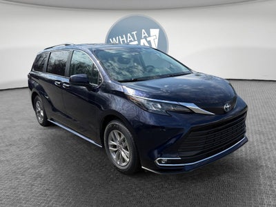2024 Toyota Sienna XLE 7 Passenger