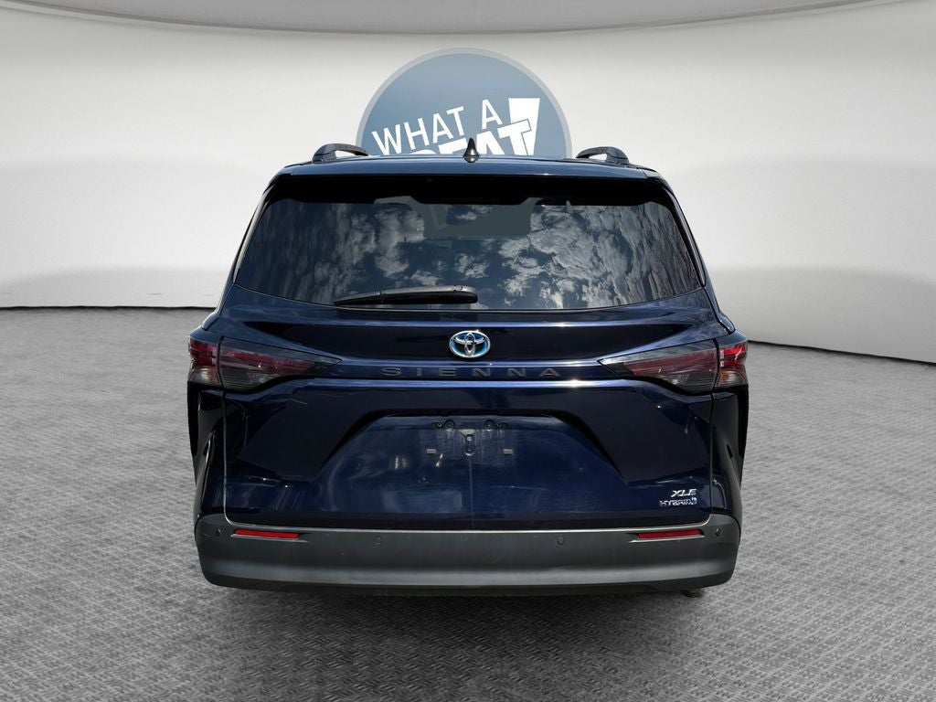 2024 Toyota Sienna XLE 7 Passenger