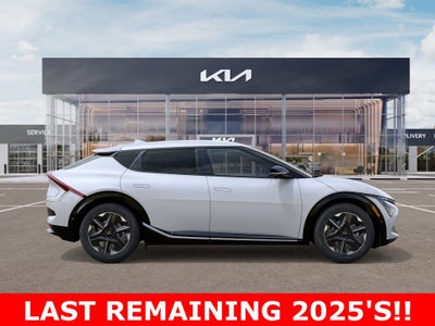 2025 Kia EV6 Wind
