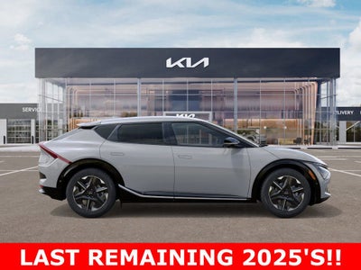 2025 Kia EV6 Wind