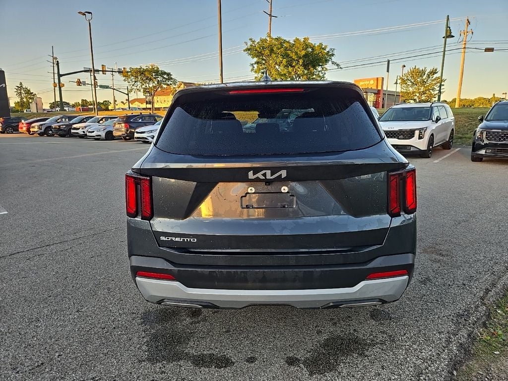 2024 Kia Sorento LX