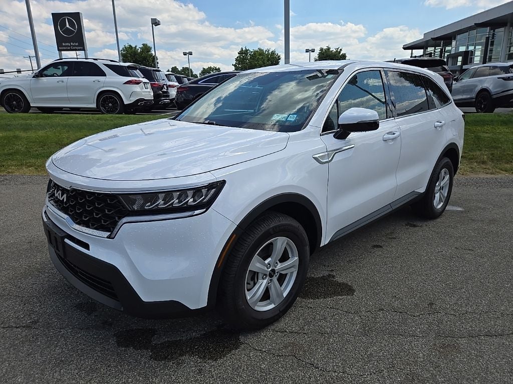2023 Kia Sorento LX AWD