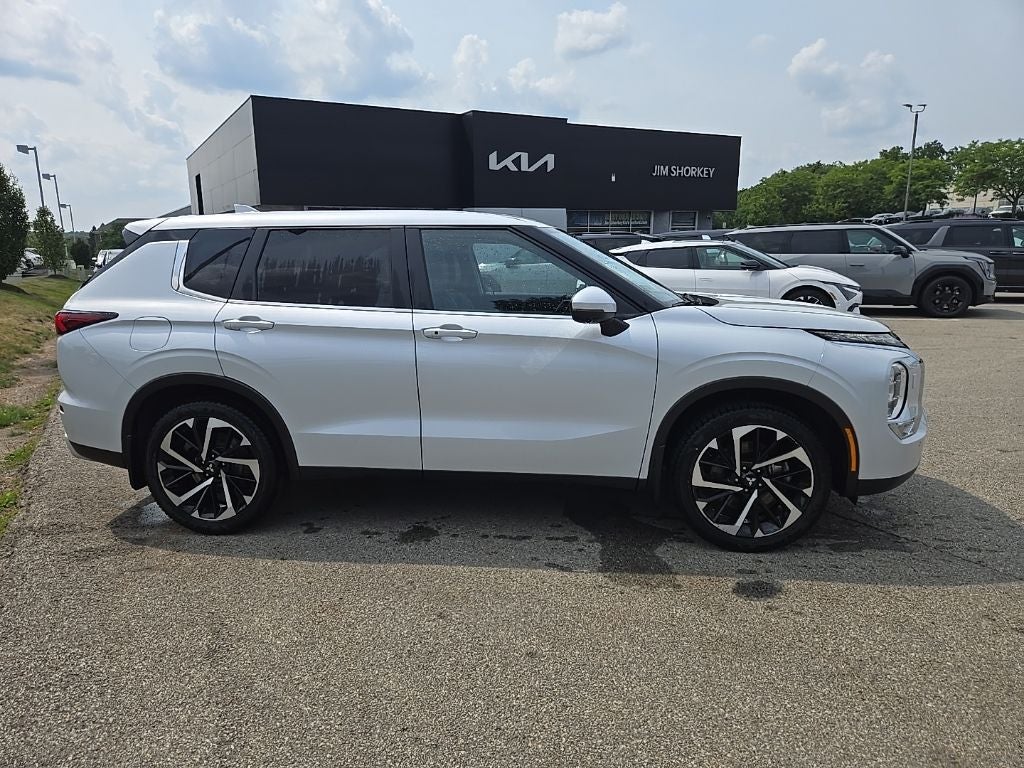 2024 Mitsubishi Outlander SE 4WD