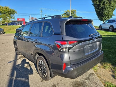 2025 Subaru Forester Premium Premium