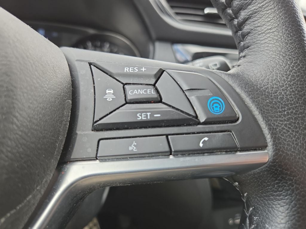 2022 Nissan Rogue Sport SL AWD