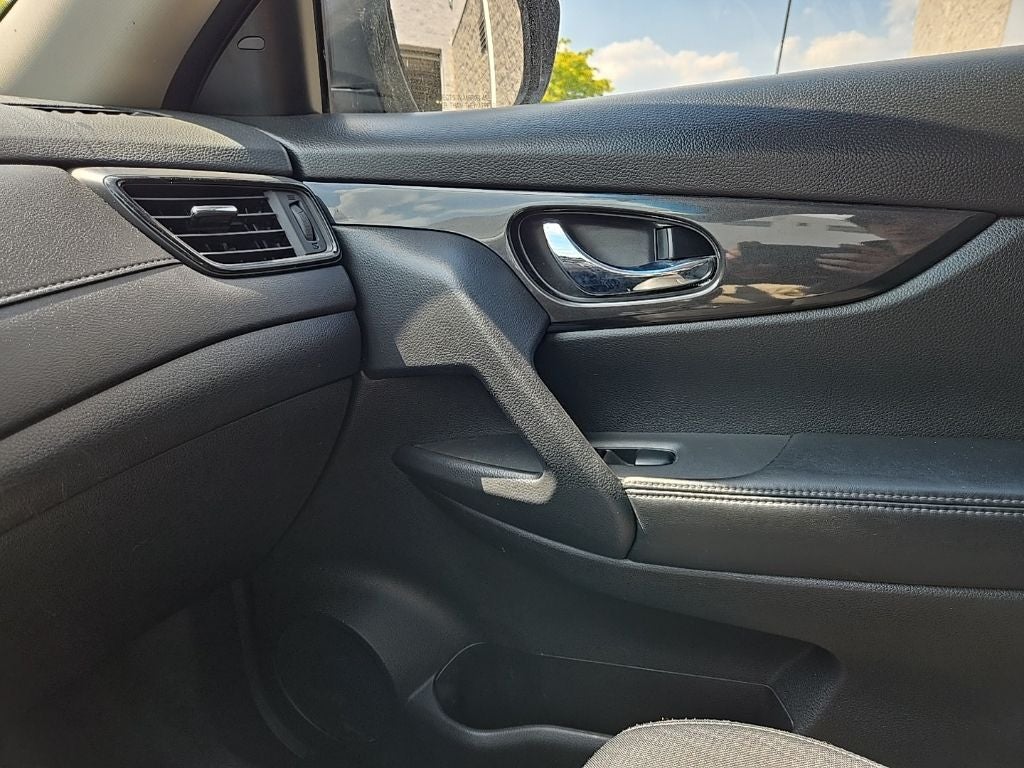 2017 Nissan Rogue SV AWD