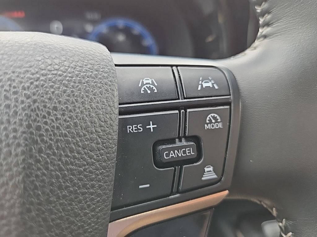 2024 Toyota Crown XLE AWD