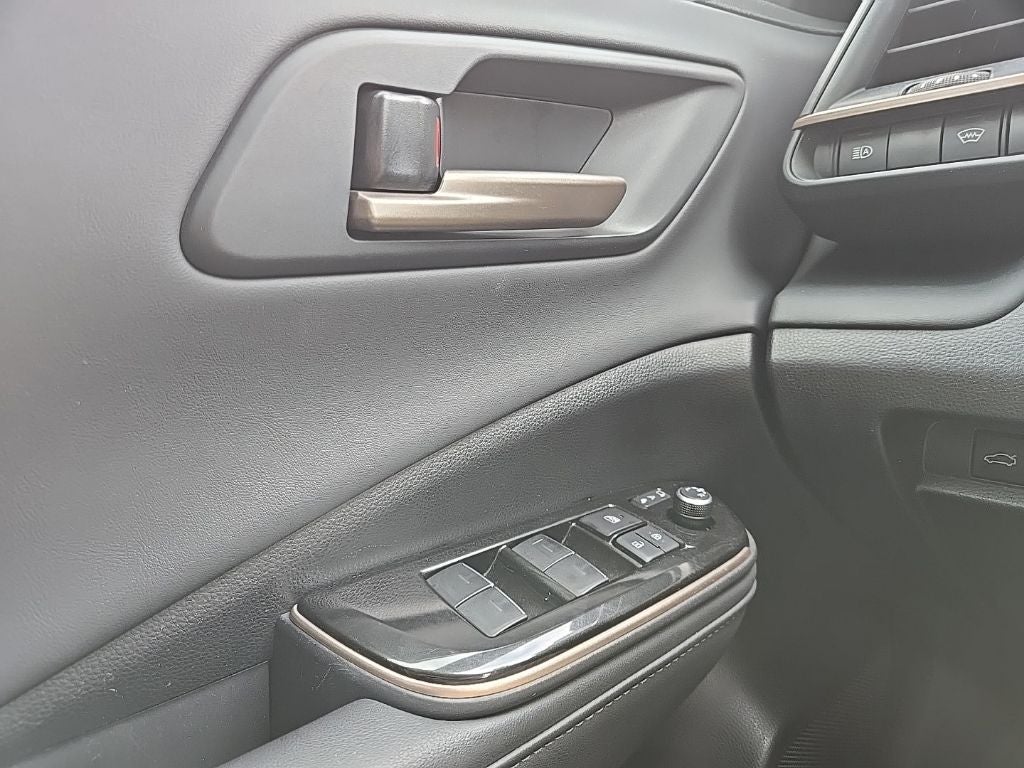 2024 Toyota Crown XLE AWD