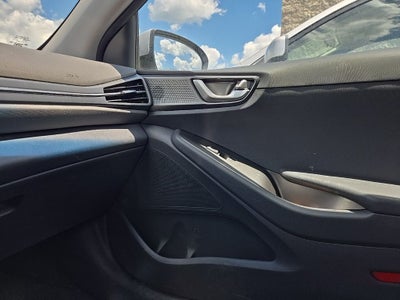 2022 Hyundai Ioniq Hybrid SE