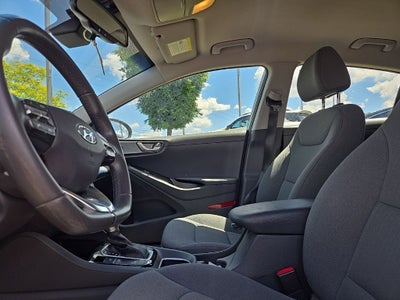 2022 Hyundai Ioniq Hybrid SE