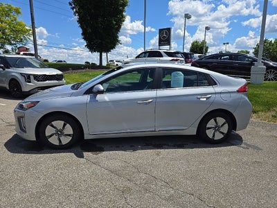 2022 Hyundai Ioniq Hybrid SE