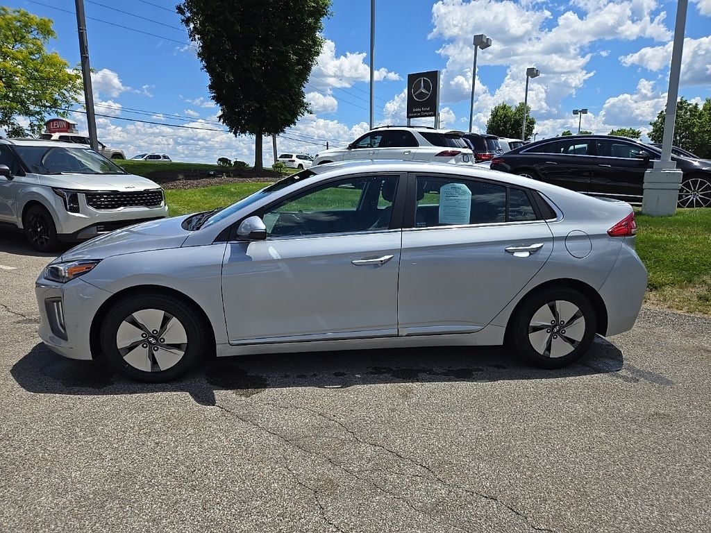 2022 Hyundai Ioniq Hybrid SE